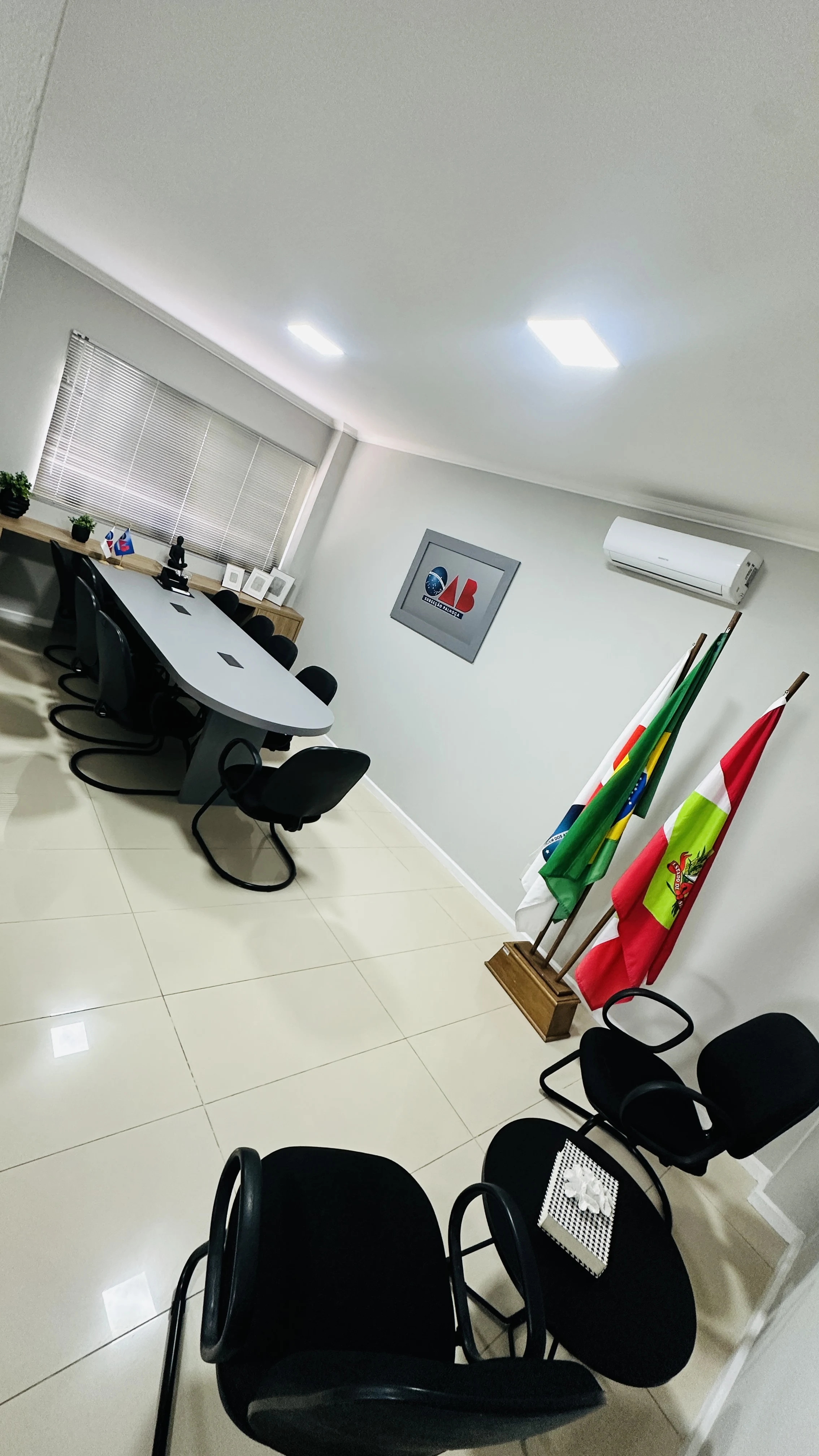 Sala de Reuniões das Comissões e Biblioteca — OAB Palhoça